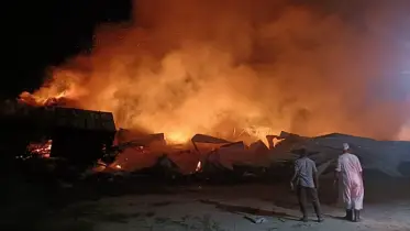 কলাপাড়ায় ১৩২০ মেগাওয়াট পাওয়ার প্লান্টের স্ক্র্যাব শেডে ভয়াবহ আগুন