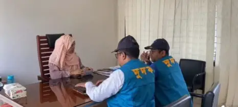 নারায়ণগঞ্জ বন্দরের এলজিইডি অফিসে দুদকের অভিযান