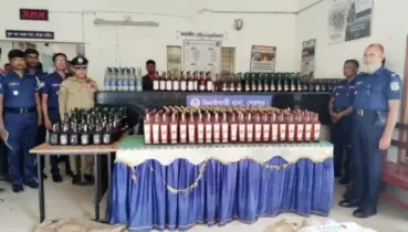 ঝিনাইগাতীর সীমান্তে বিপুল পরিমাণে ভারতীয় মদ জব্দ