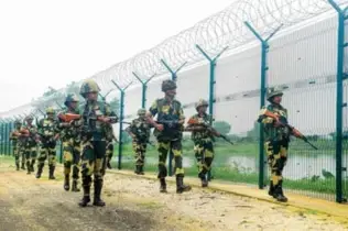 বাংলাদেশ-পাকিস্তান সীমান্তে সেনা বৃদ্ধি ও বিএসএফের ২টি ‘ফরোয়ার্ড হেডকোয়ার্টার’ করবে ভারত