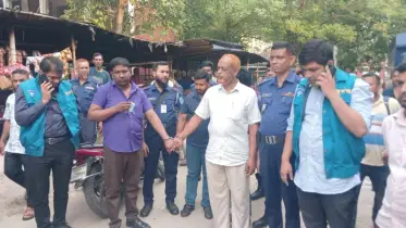 দুদকের অভিযানে রাজবাড়ী বিআরটিএ থেকে নগদ অর্থসহ ৪ দালাল আটক