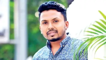 যুদ্ধ মানেই মৃত্যু, যুদ্ধ মানেই ধ্বংস—সুতরাং এর পক্ষে থাকার মানেই হয় না। যুদ্ধ চাই না, শান্তি চাই।”