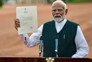 পাকিস্তানে হামলায় সাড়ে ৯শ’ মিলিয়ন ডলার লোকসান ভারতের