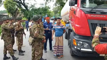 পঞ্চগড়ে সেনাবাহিনীকে নিয়ে বিআরটিএ’র অভিযান