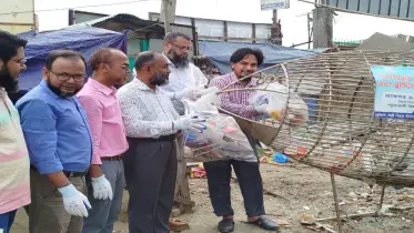 কুয়াকাটা সমুদ্রসৈকতের বিশাল প্রান্তরে পবিপ্রবি’র ব্যতিক্রমী পরিবেশ অভিযান