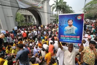 ইশরাক না জিতলে ঘরে নয়, রাজপথেই থাকবেন সমর্থকরা