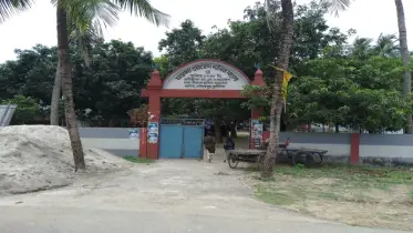 দৌলতপুরে মাদ্রসা শিক্ষকের বিরুদ্ধে যৌন হয়রানির অভিযোগ; অভিভাবকদের বিক্ষোভ