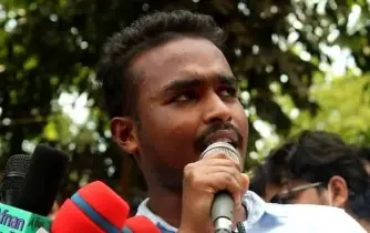 আজকে আসিফের ছবিতে জুতার মালা নয়, জুলাই বিপ্লবের মুখেই ওরা জুতার মালা দিচ্ছে!