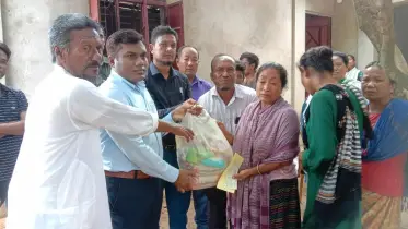 ঝিনাইগাতীতে হাতির আক্রমণে নিহত দুই পরিবারকে আর্থিক অনুদান প্রদান