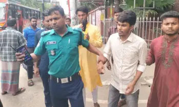 গণঅভ্যুত্থানে গণহত্যায় সক্রিয় অংশগ্রহণের অভিযোগে তিতুমীর কলেজ শাখার নিষিদ্ধ ছাত্রলীগ নেতা আটক