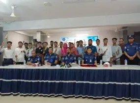 স্বচ্ছ প্রক্রিয়ায় চাকুরী, খুশিতে কাঁদলেন ১৭ নবীন পুলিশ