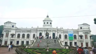 রংপুরের তাজহাট জমিদার বাড়ি: ইতিহাস প্রেমীদের জন্য এক আদর্শ স্থান