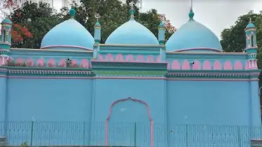 পাবনার তিনশ বছরের ঐতিহ্য ভাঁড়ারা শাহী মসজিদ