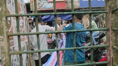 দুই নারী নেত্রীসহ ৪ জন লাঞ্ছিত, বাউফলে বহিরাগতদের হামলায় বৈষম্যবিরোধী ছাত্র আন্দোলনের সংবাদ সম্মেলন পণ্ড