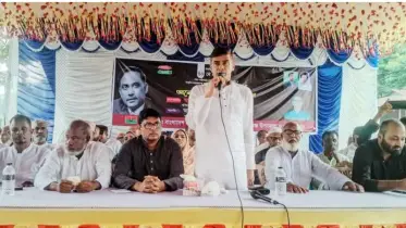 এই সরকারকে ডিসেম্বরের মধ্যে নির্বাচনের রোডম্যাপ ঘোষণা করতে বাধ্য করবো: বিএনপি নেতা আজাদ