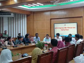জুলাই গণঅভ্যুত্থানে শহীদের পরিবারের মধ্যে সঞ্চয়পত্র বিতরণ 