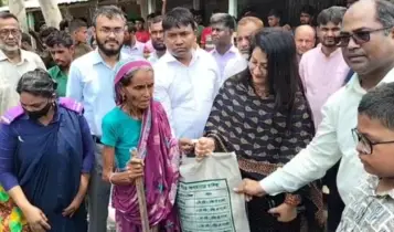 ভূঞাপুরের যমুনার চরাঞ্চলে ঈদ সামগ্রী বিতরণ
