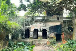 পাবনার শিতলাই জমিদার বাড়ি নিশ্চিহ্নের পথে 
