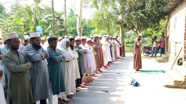 লালমনিরহাটে সৌদি আরবের সঙ্গে মিল রেখে ঈদুল আজহা উদযাপন