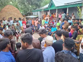 রাস্তা পার হচ্ছিলেন বৃদ্ধা, চাপা দিলো মোটরসাইকেল