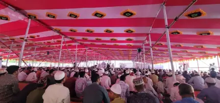 মুকসুদপুর কেন্দ্রীয় ঈদগাহ ময়দানে ঈদের প্রধান জামাত অনুষ্ঠিত