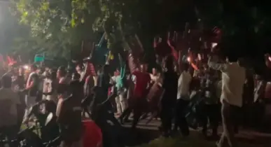 ‘তাণ্ডব’ দেখতে গিয়ে সিনেমা হলে তাণ্ডব চালালো সিনেমা প্রেমীরা