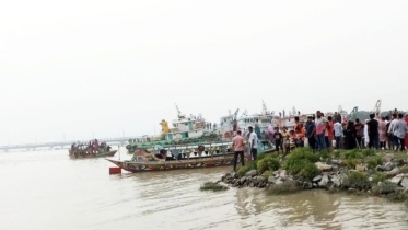 ঈদের আনন্দে যমুনা সেতুর পূর্বপাড়ে ভিড় জমিয়েছেন বিনোদনপ্রেমীরা