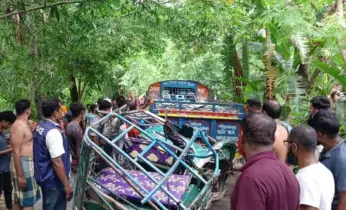 নড়াইলে সড়ক দুর্ঘটনায় স্বামী ও স্ত্রী নিহত, ইজিবাইক চালক আহত