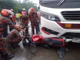 পরিবহনের চাঁপায় মোটরসাইকেল চালক নিহত 