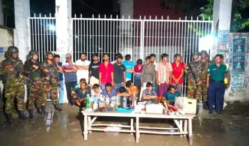 টঙ্গী মাজার বস্তিতে যৌথ অভিযান, মাদক ও ছিনতাইয়ের অভিযোগে গ্রেফতার ২৪