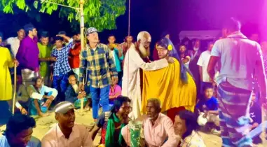 দাপিয়ে বেড়াচ্ছে ‘কনিকা সুন্দরী’ গরমকালেও, ফিরেছে ৯০ দশকের সেই জারি গান