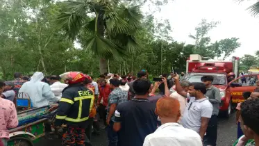 নওগাঁয় সিএনজি-ভটভটি মুখোমুখি সংর্ঘষে নিহত ২