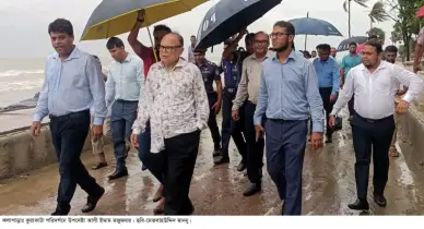 কুয়াকাটার খাস জমির সুষ্ঠু ব্যবস্থাপনায় সরকারের দীর্ঘমেয়াদী পরিকল্পনা রয়েছে: উপদেষ্টা আলী ইমাম মজুমদার