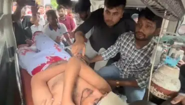 মাদারীপুরে বৈষম্যবিরোধী নেতাকে কুপিয়ে জখমের ঘটনায় এনসিপি কমিটি স্থগিত, দুই নেতাকে বহিষ্কার, থানায় মামলা 