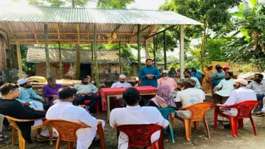 ভাঙ্গাচোরা ঝুঁপড়িতে থাকা সেই বৃদ্ধাকে নতুন ঘর উপহার দিল জামায়াতে ইসলামী