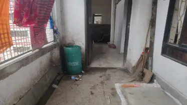 অপরিষ্কার-অপরিচ্ছন্ন মিটফোর্ড হাসপাতাল, রোগীরা চরম দুর্ভোগে
