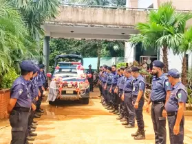 বড়লেখায় পুলিশ কনস্টেবলের অবসরগ্রহণে ব্যতিক্রমী বিদায়ী সংবর্ধনা