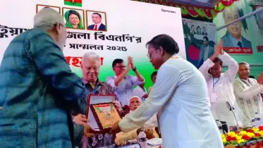 উৎসাহ উদ্দীপনায় ২৩ বছর পর পটুয়াখালী জেলা বিএনপির সম্মেলন চল‌ছে