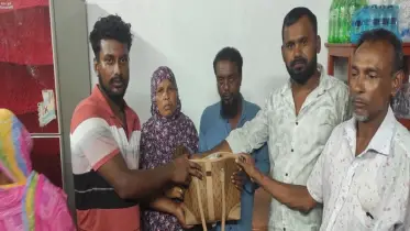 সততার উজ্জ্বল দৃষ্টান্ত: অটোচালক সবুজ গৃহবধূর সম্পদ ফিরিয়ে দিলেন