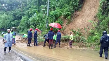 খাগড়াছড়িতে পাহাড় ধসের ঝুঁকিতে বসবাস করছে হাজারো পরিবার, চান স্থায়ী সমাধান