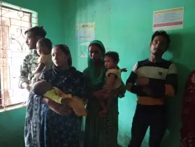 লালমনিরহাটের দুর্গাপুর সীমান্ত দিয়ে পুশ-ইন: চার শিশু, তিন নারীসহ ১০ জন আটক
