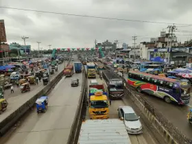 ঢাকা-চট্টগ্রাম মহাসড়কের ৭ কিলোমিটার এলাকায় তীব্র যানজট