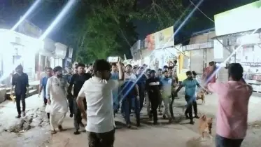 যুবদল নেতা কর্তৃক ব্যবসায়ীকে হত্যার প্রতিবাদে জাবিতে বিক্ষোভ মিছিল