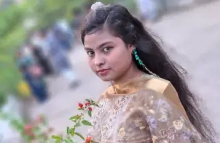 বখাটেদের হামলায় খুন হওয়া বাবার লাশ রেখে পরীক্ষা দিয়ে উত্তীর্ণ রাজশাহীর আলফি