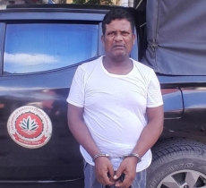 বোয়ালমারীতে মাদক সেবনকালে বহিষ্কৃত স্বেচ্ছাসেবক দল নেতা গ্রেপ্তার, কারাদণ্ড ও জরিমানা