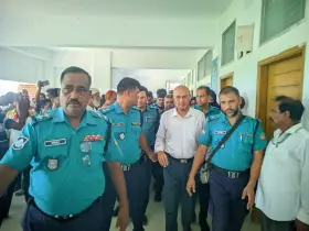 রংপুর বঙ্গবন্ধু আওয়ামী আইনজীবী পরিষদের সাধারণ সম্পাদক আব্দুল হক প্রামাণিক কারাগারে