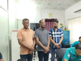 রাবির ৩ কর্মকর্তাকে পুলিশে সোপর্দ করলেন ‘জুলাই বিপ্লব চেতনা বাস্তবায়ন কমিটি’র নেতা-কর্মীরা