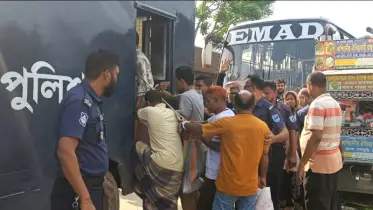 গোপালগঞ্জের কাশিয়ানীতে সড়ক অবরোধের ঘটনায় সন্ত্রাস বিরোধী আইনে মামলা 