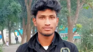 “আমার ছেলে রাজনীতি করত না, তবু তাকে মেরে ফেলা হলো”—শহীদ রিয়াজের বাবার কান্না
