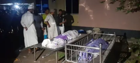 খুলনায় বিষাক্ত মদ্যপানে ৪ জনের মৃত্যু, ২ জন হাসপাতালে